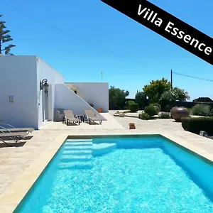 villa-essence.puertodelcarmen-hotels.org/